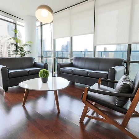 Altitude Suites Bay Street - Holiday Bonus - Free Parking 토론토 외부 사진