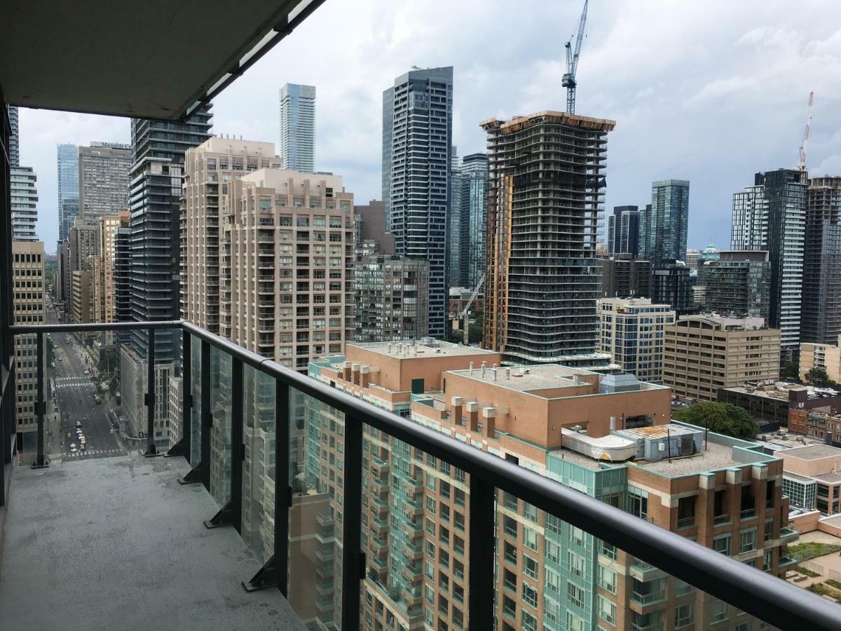 Altitude Suites Bay Street - Holiday Bonus - Free Parking 토론토 외부 사진